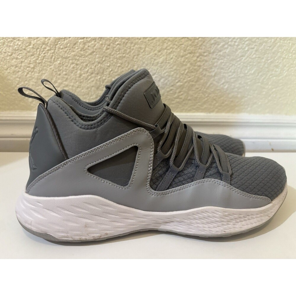 Jordan Formula 23 Cool Grey Men’s Size 12 EU 46 30CM 881465-003 Grey White